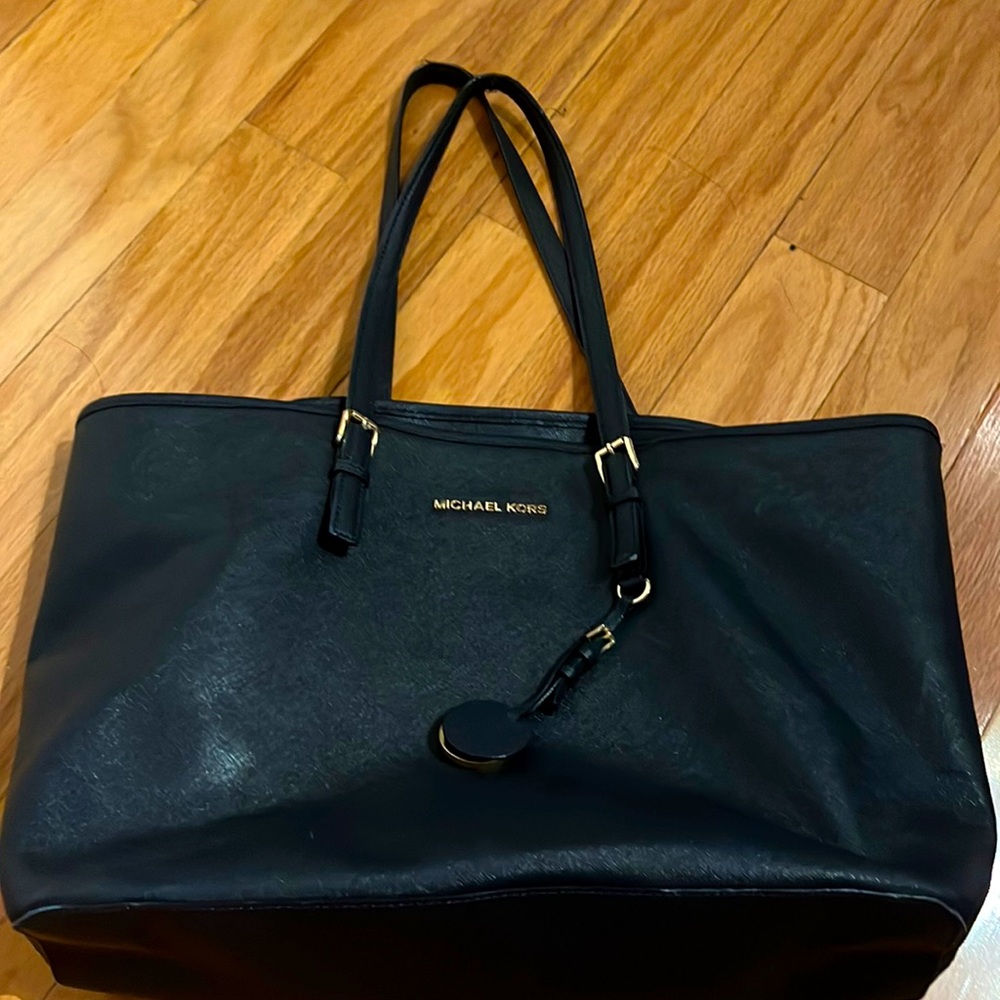 Michael Kors Jet Set Tote Navy